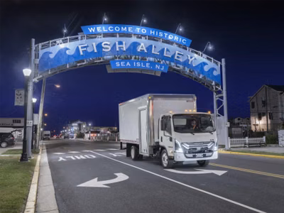 2026 Isuzu NRR Derate Crew Cab (Class 5 Diesel) 16