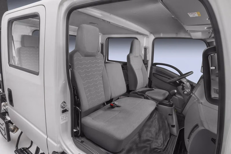 2026 Isuzu NRR Derate Crew Cab (Class 5 Diesel) - Image 40